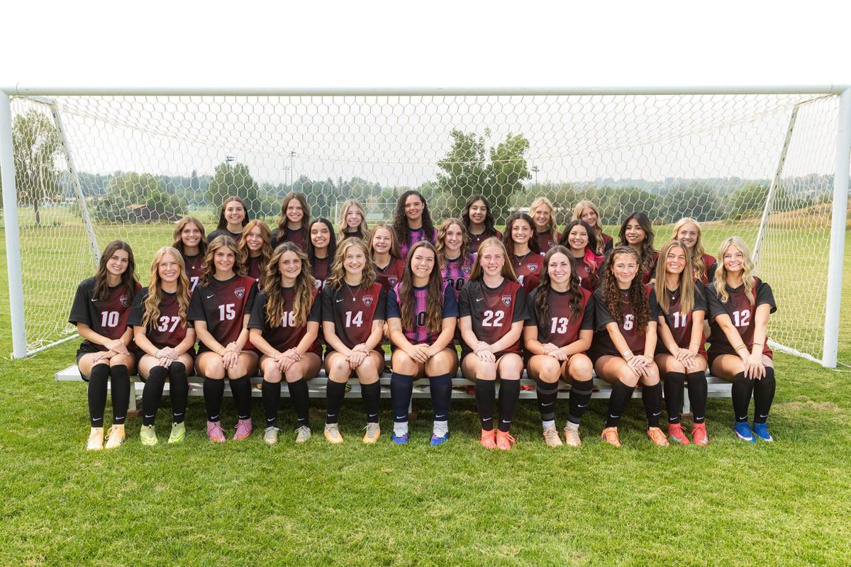 T-Bird women’s soccer play quarterfinal Oct. 24 in Region 9 tourney