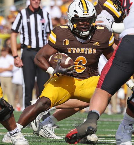 Boise State Broncos at Wyoming Cowboys preview
