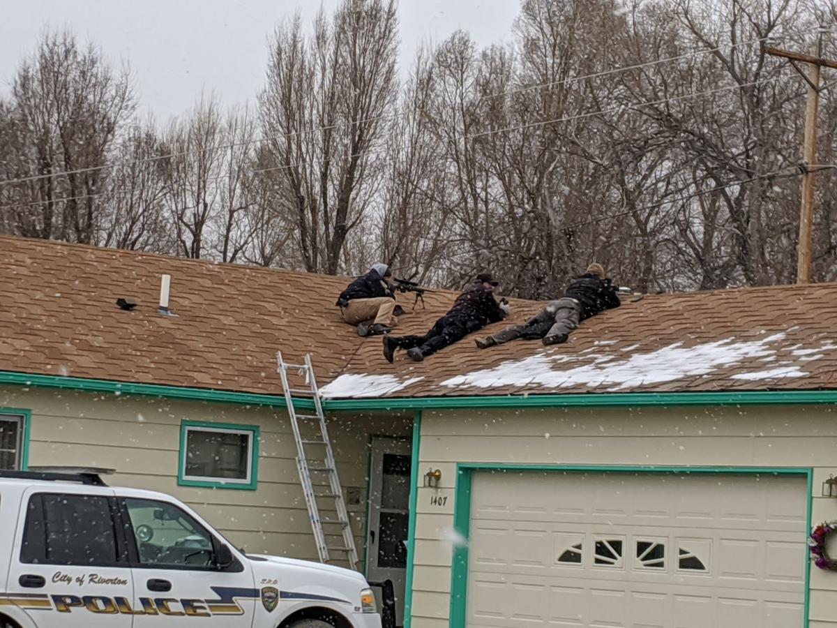 Riverton barricade