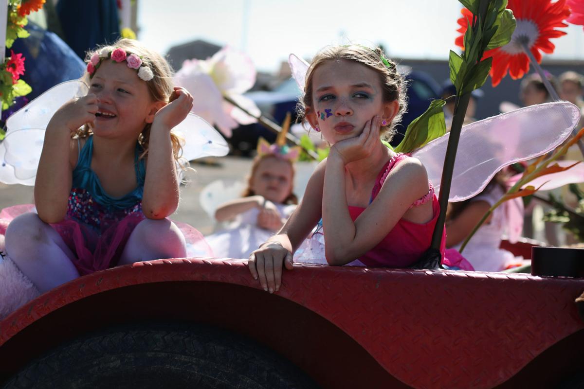 Casper Parade Celebrates Women In Wyoming As Families Celebrate