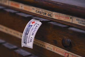 apothecary labeler.jpg