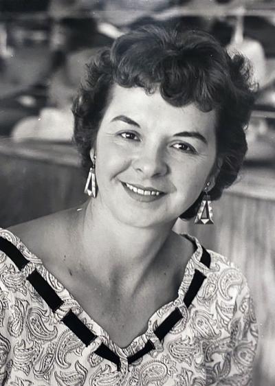 Pauline Mae Pivik Taubert