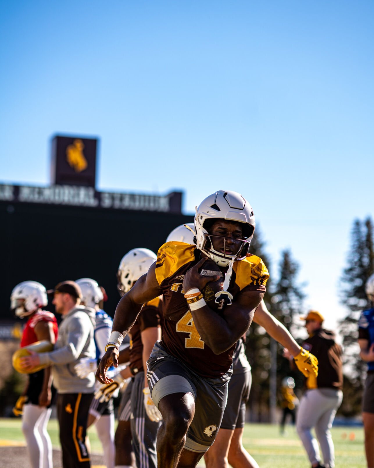 Wyoming has 13 named to Athlon Sports preseason all MW football teams