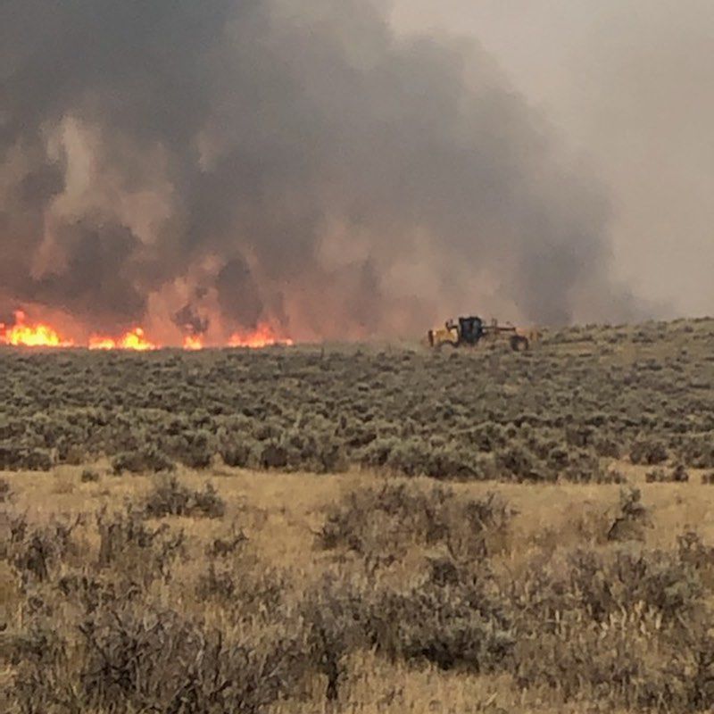 3,200 acre fire burns north of Gillette