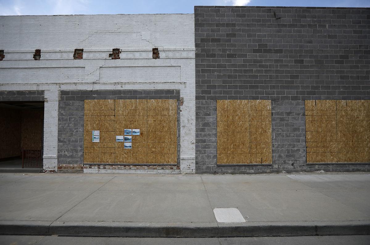 Casper City Council Votes Against Selling Former Plains Furniture Store Over Sale Price Casper Trib Com