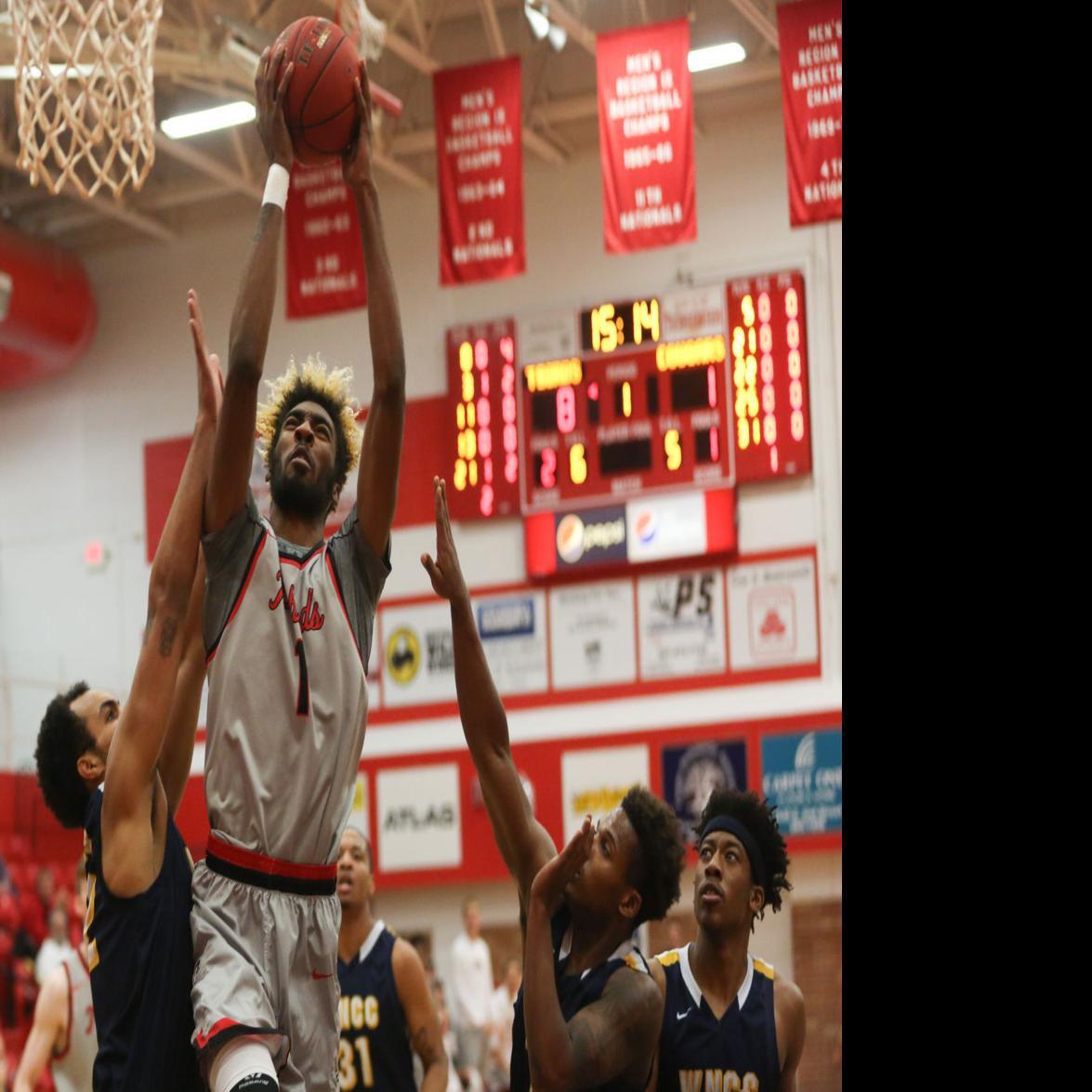Casper College Men S Basketball Team Welcomes New Group Casper