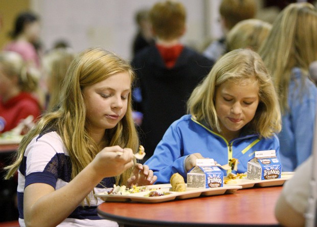 Mixed reactions to school lunch changes in Casper
