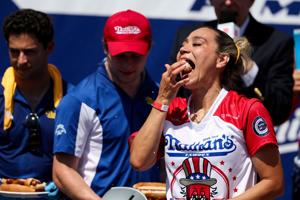 Betting controversy hits Nathan’s Hot Dog Eating Contest after score changes