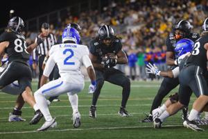 Wyoming defeats Air Force