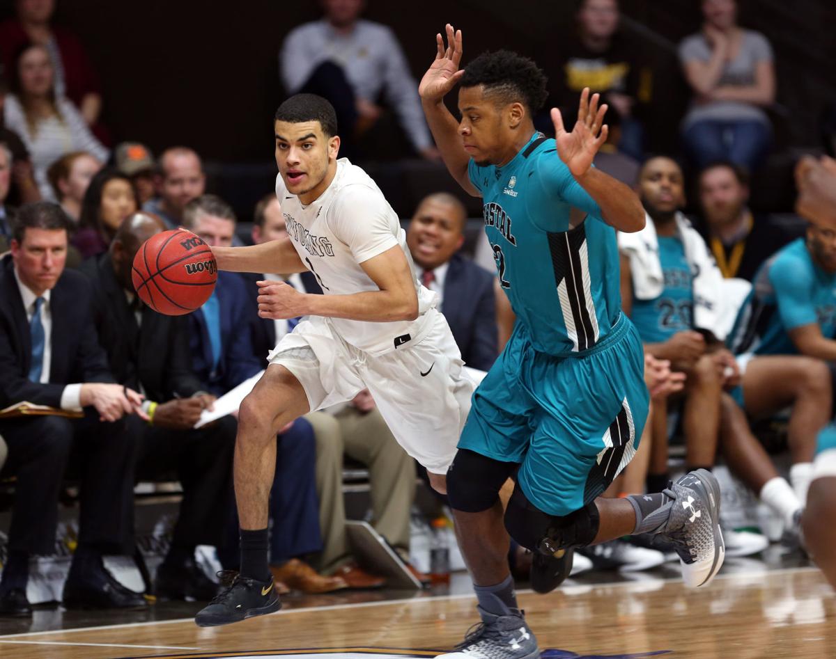 Wyoming men #39 s basketball OK with low expectations from preseason poll