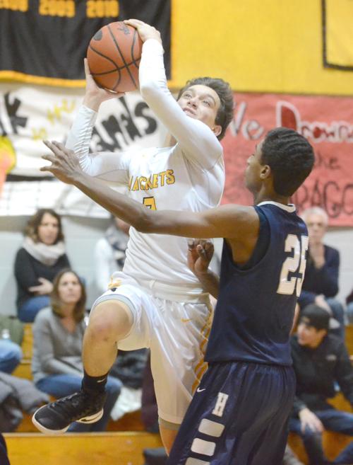 Chatman Ferndale Adapt In Opening Win Over Bishop Carroll