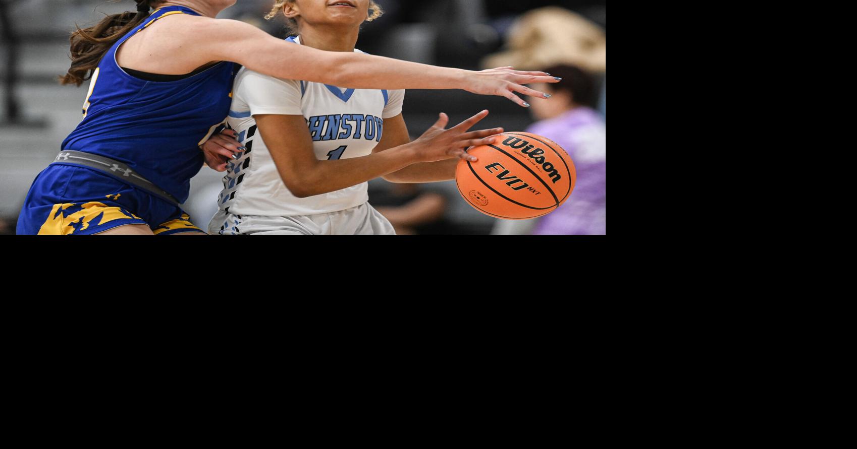 Female Spotlight Athlete of the Week | Zayona Thomas | Athletes Of The ...