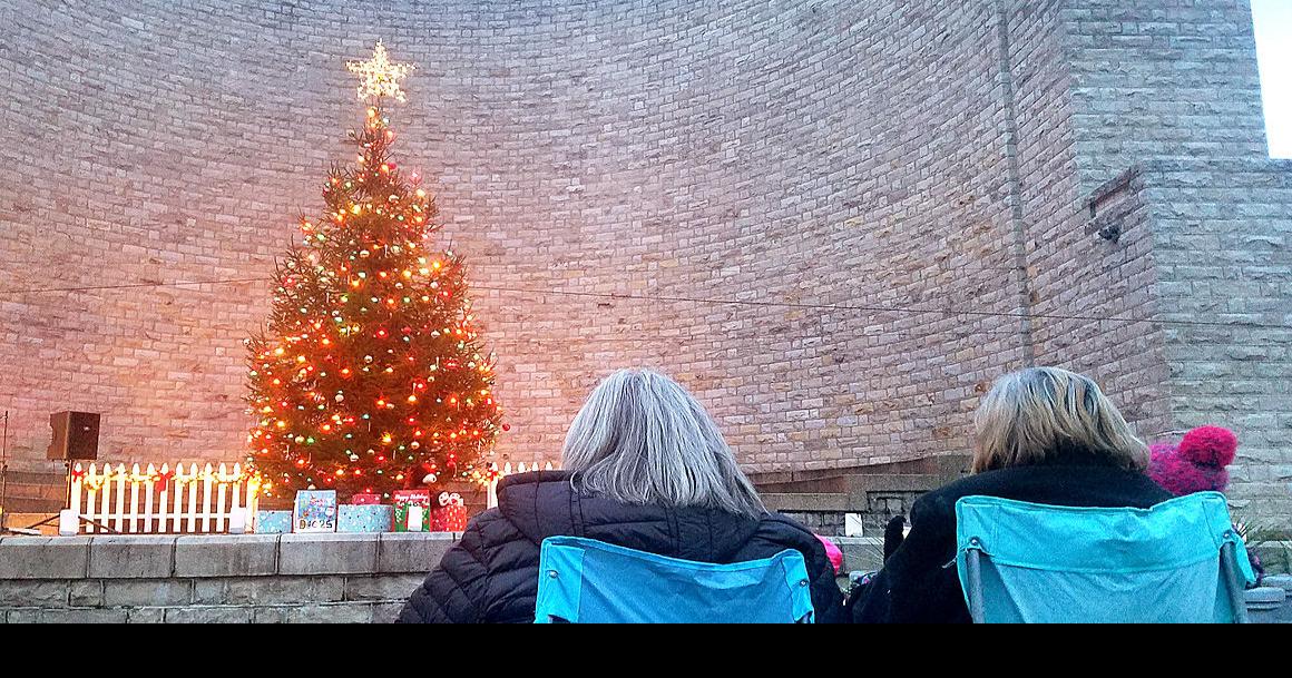 'Giving back to the community': Roxbury Bandshell light-up tradition ...