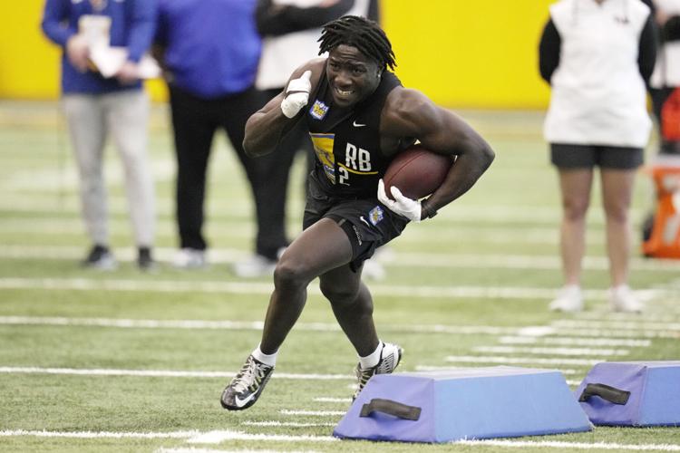 280lb Pitt DT Calijah Kancey Breaks Aaron Donald's 40-Yard Dash Record