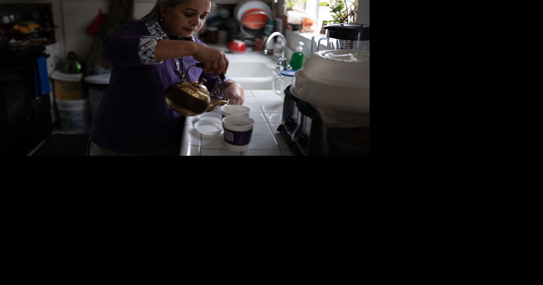 From festering infections to untreated cancer, ICE detainees across U.S. describe medical neglect