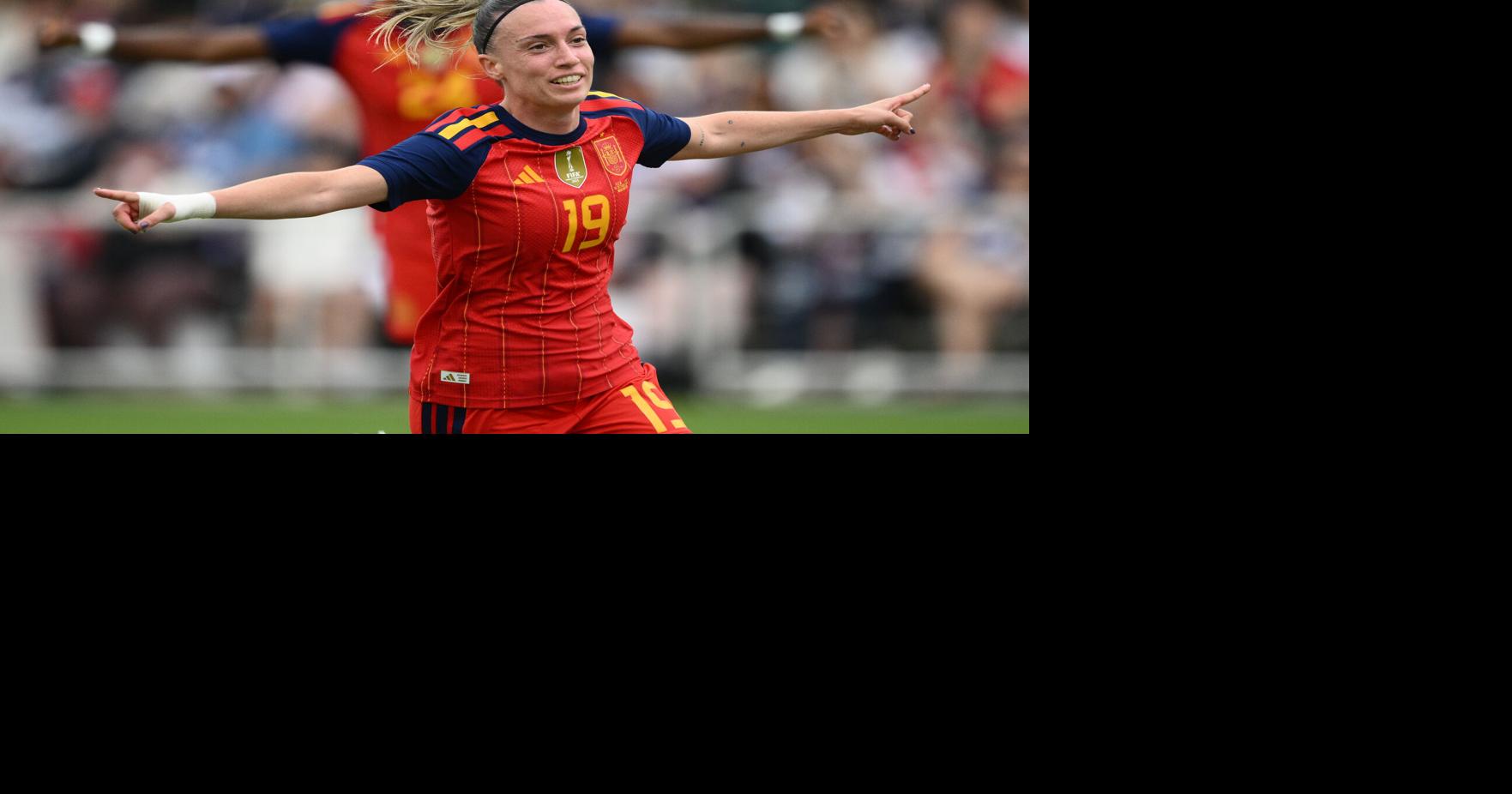 Spain scores twice in the first 14 minutes to sink the U.S. in matchup of top two women's sides