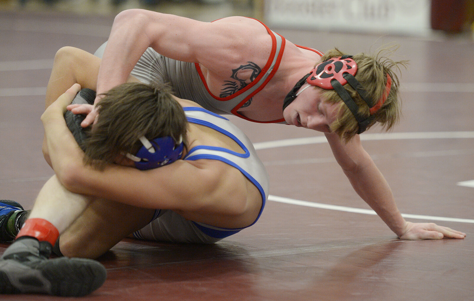 Area wrestlers looking to extend their seasons at Southwest Regional Sports tribdem pic