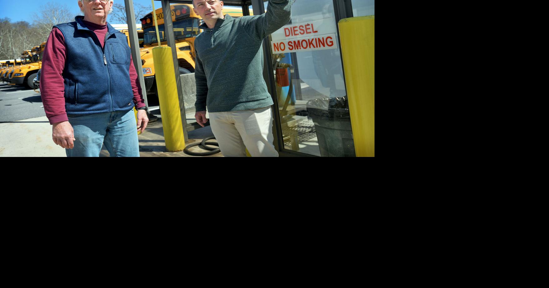 PHOTO GALLERY | 'It's very difficult': War sends diesel prices higher, hitting local businesses