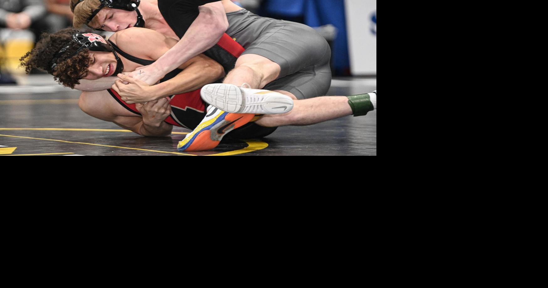 Chestnut Ridge's Dominic Deputy falls to Louisiana standout in Pittsburgh Wrestling Classic bout