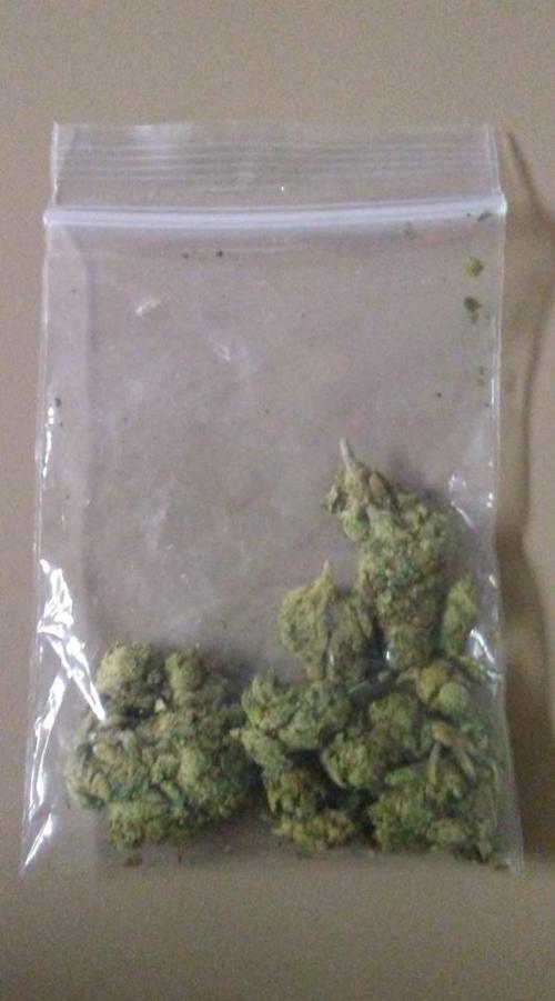Police Use Social Media In Bid To Reunite Pot Bag With Its Police Use Social Media In Bid To Reunite Pot Bag With Its