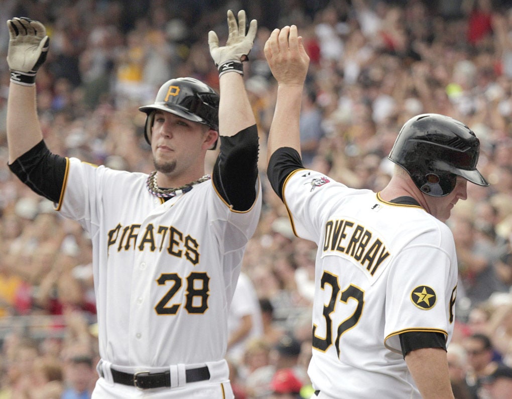 Former Pittsburgh Pirates player Neil Walker to speak at Ebensburg church, Entertainment