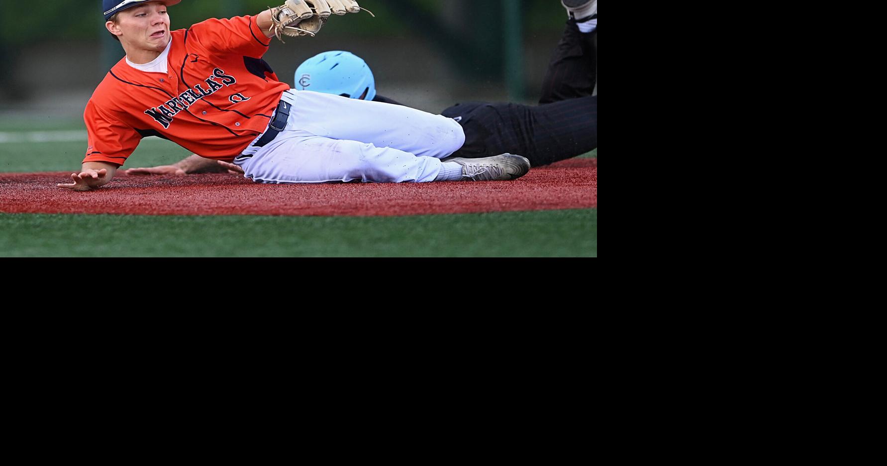 PHOTO GALLERY | 'Clutch' Mainline Pharmacy beats Martella's Pharmacy with JCBL top spot at stake