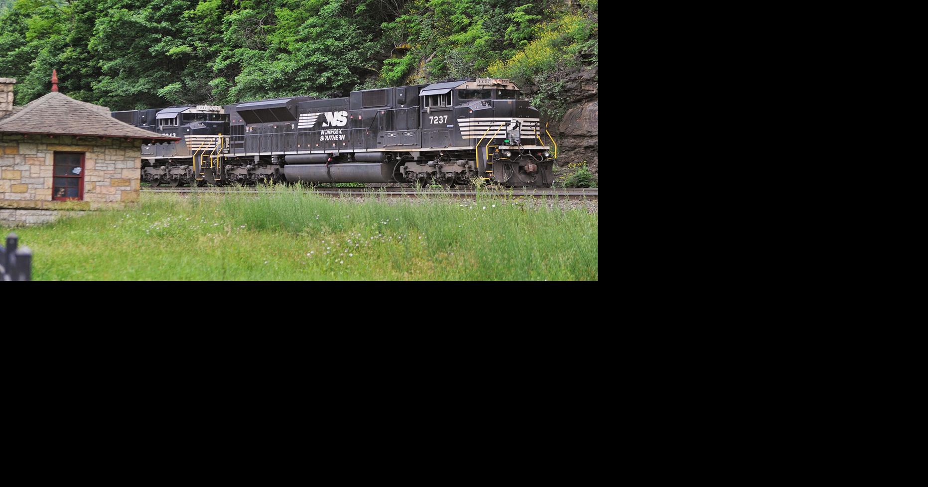 Tracks reopen after Monday derailment on Horseshoe Curve News