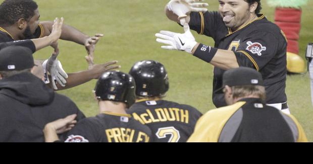 Pirates' Andrew McCutchen Shows Off Dance Moves in Dugout Prior to