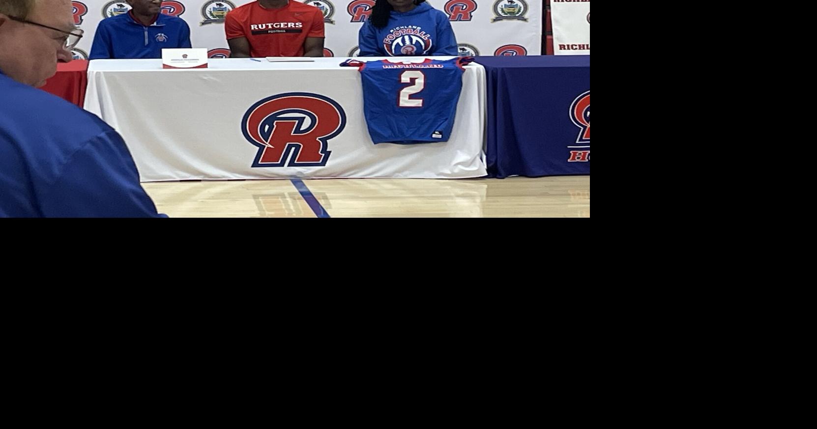WATCH VIDEO | 'A big relief': Richland rising senior WR Arnold Mugerwa commits to Rutgers University