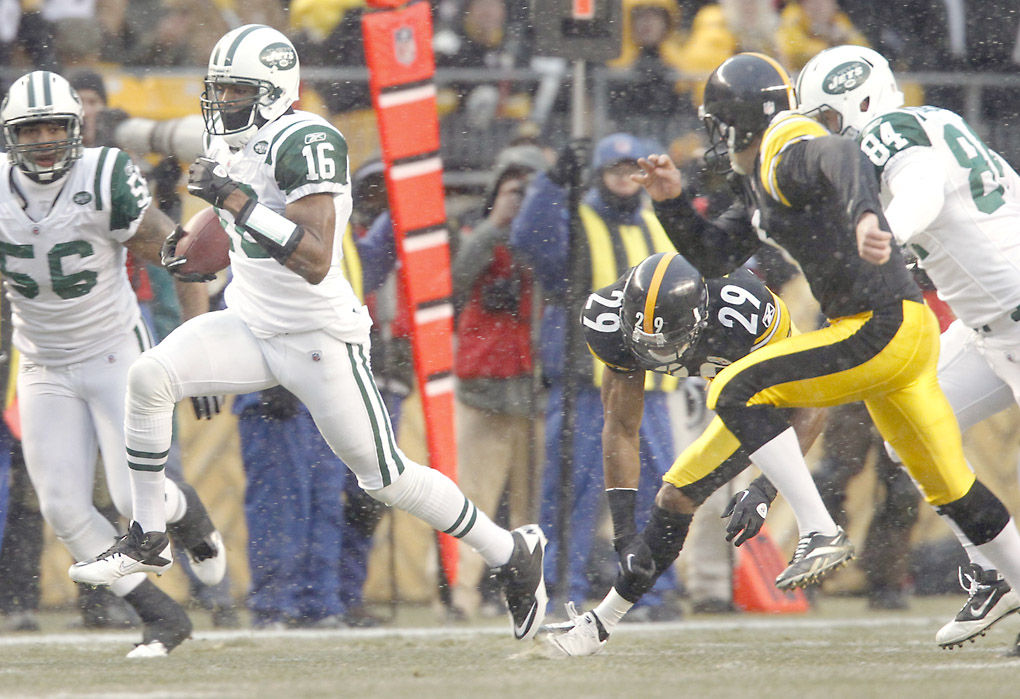 Mark Sanchez could not believe the New York Jets signed LaDainian Tomlinson