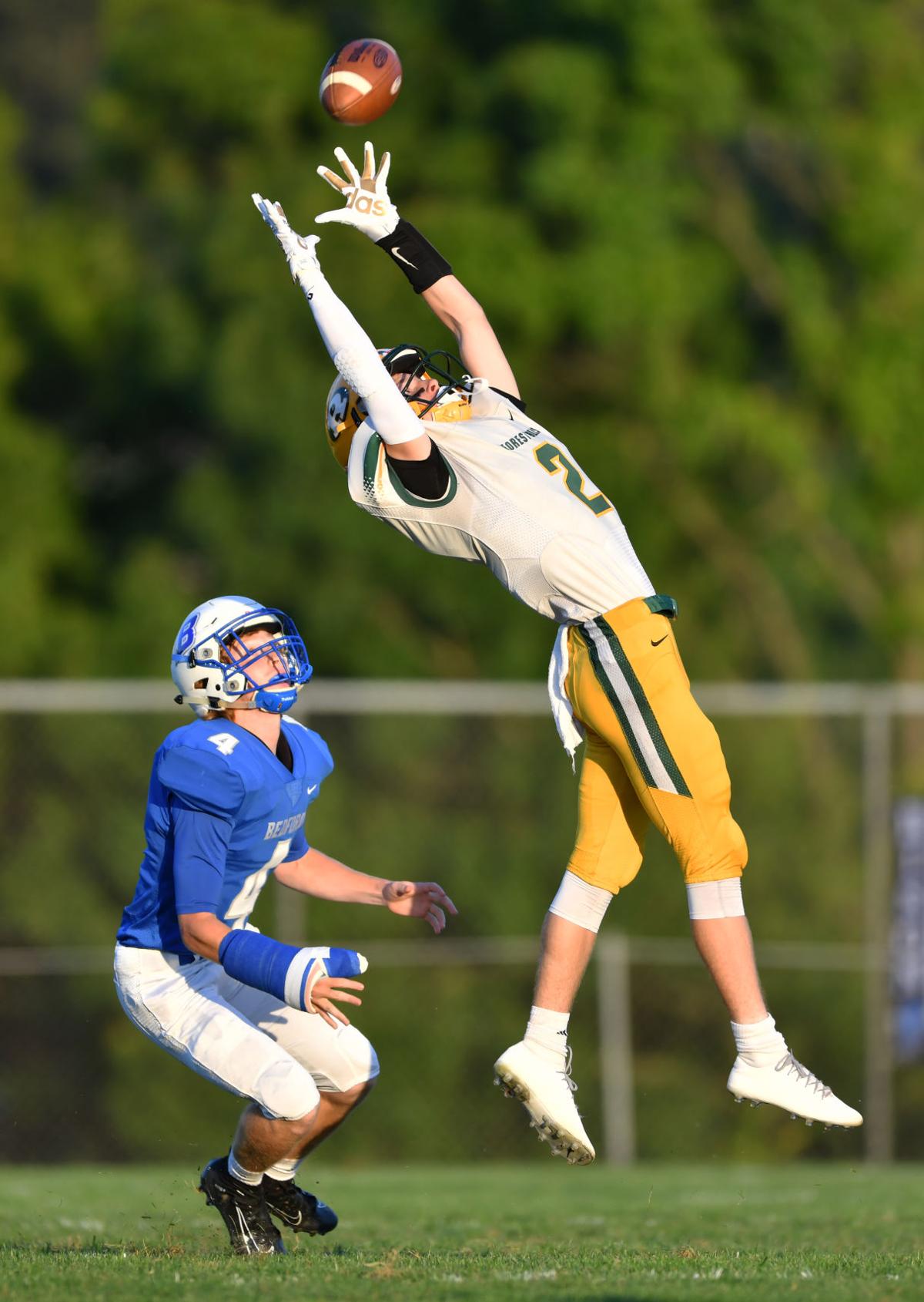Photo Gallery Bedford Bisons Stampede Visiting Forest Hills
