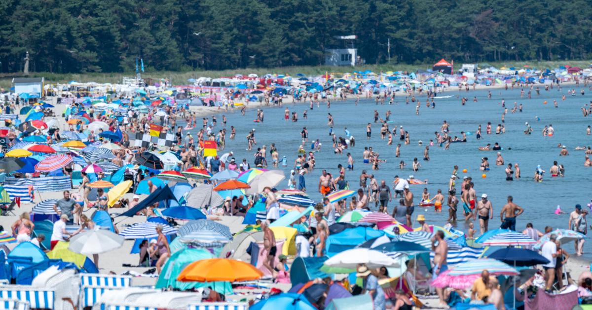 German highways buckling under extreme heat as Central Europe sizzles