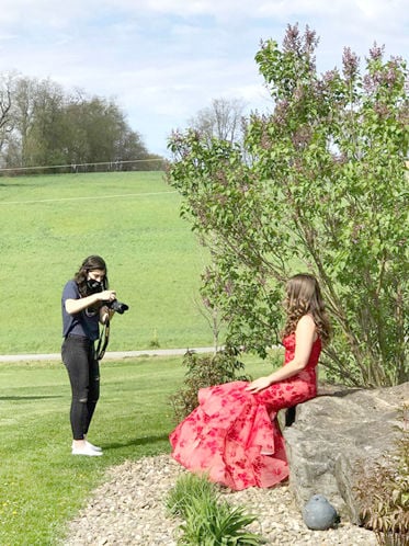 Bedford senior takes photos of classmates in their prom dresses Coronavirus tribdem