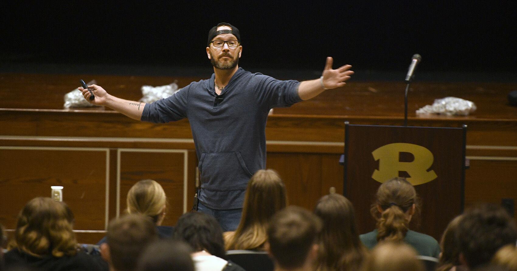 Forest Hills debuts new 'Never Alone' program aimed at improving school culture - Vimarsana News