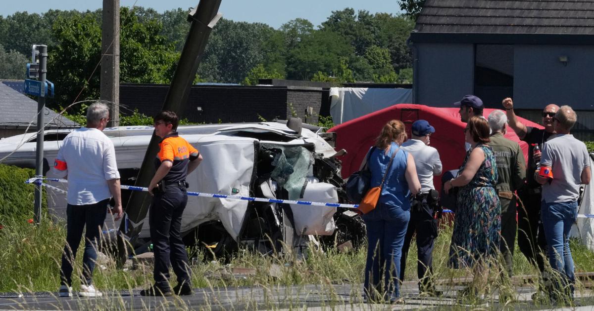 4 dead, 5 injured in a crash between train, school bus in Belgium ...