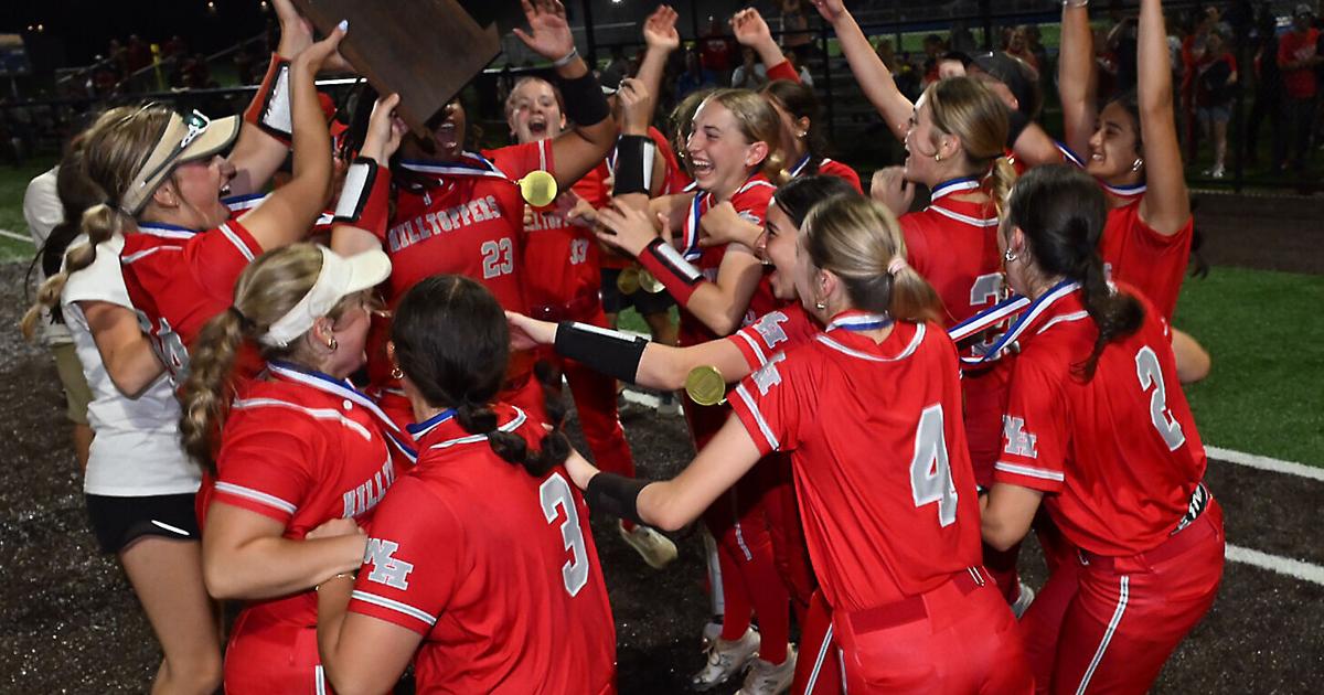 'Extremely special': Early HR propels Westmont Hilltop past Bedford for 1st District 5-6 Class 3A softball crown in 30 years