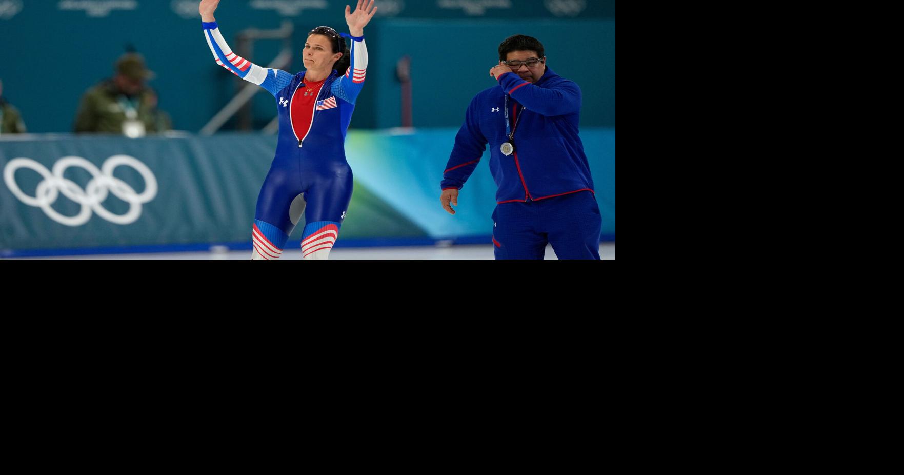 U.S. speedskater Brittany Bowe says goodbye to the Olympics with fiancee Hilary Knight in the stands