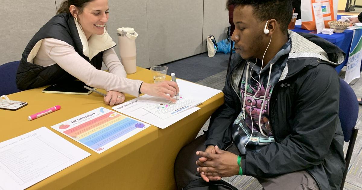 Pitt-Johnstown students learn about life after college | News | tribdem.com