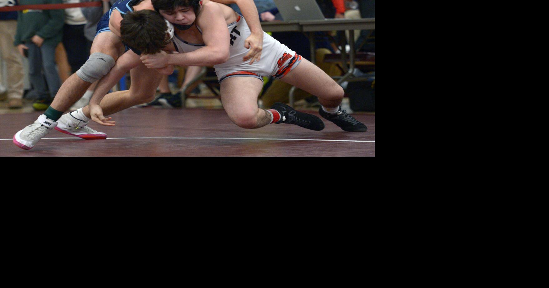 photo-gallery-2024-piaa-class-2a-southwest-regional-wrestling