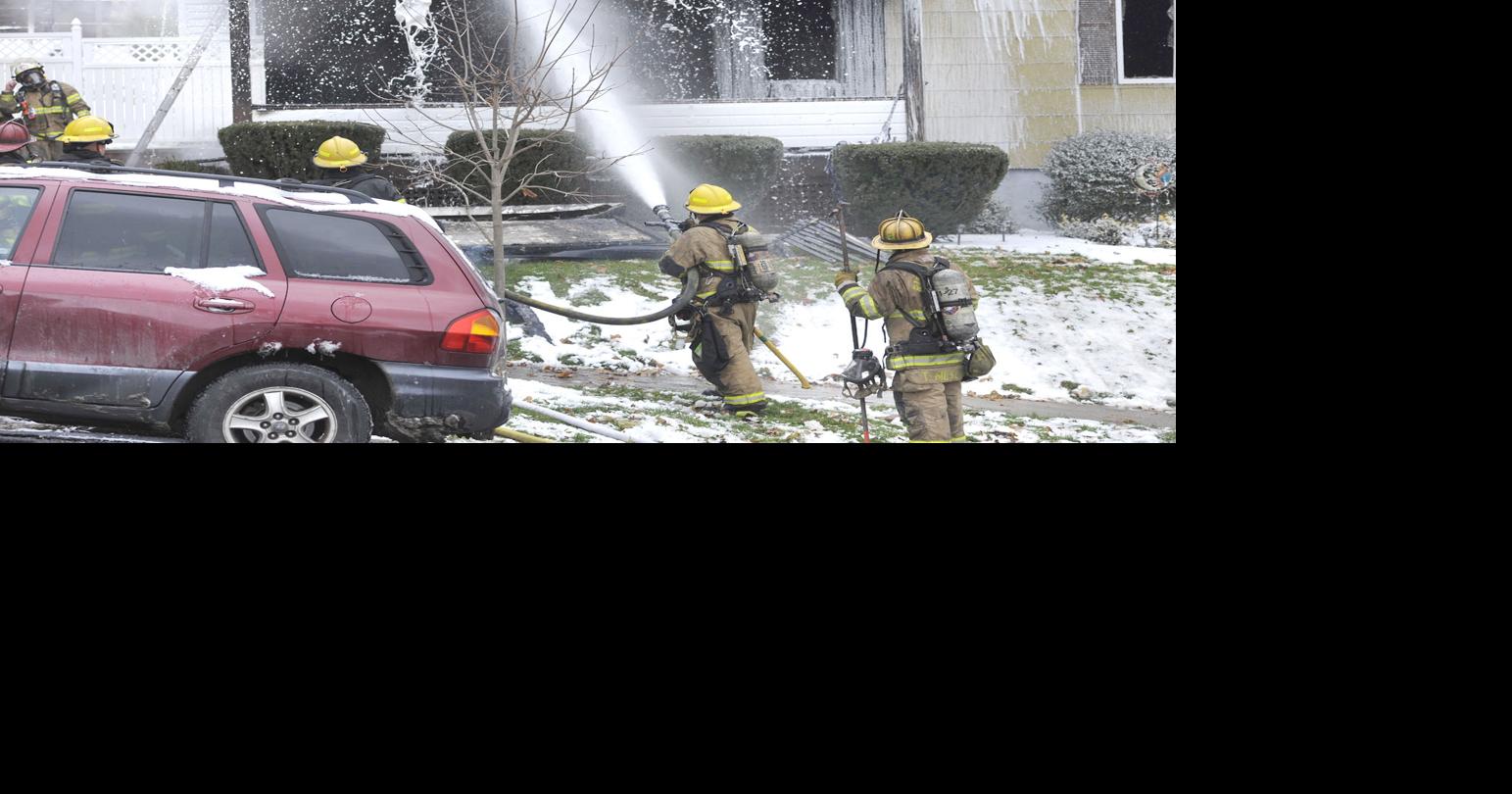 Mailman helps two escape Ferndale house fire News