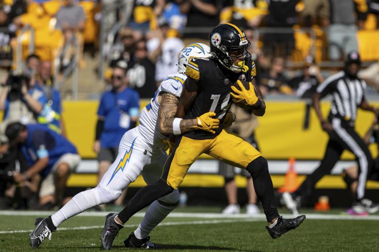 Justin Fields shines as the Steelers move to 3-0 with win over the Chargers  | Sports | tribdem.com