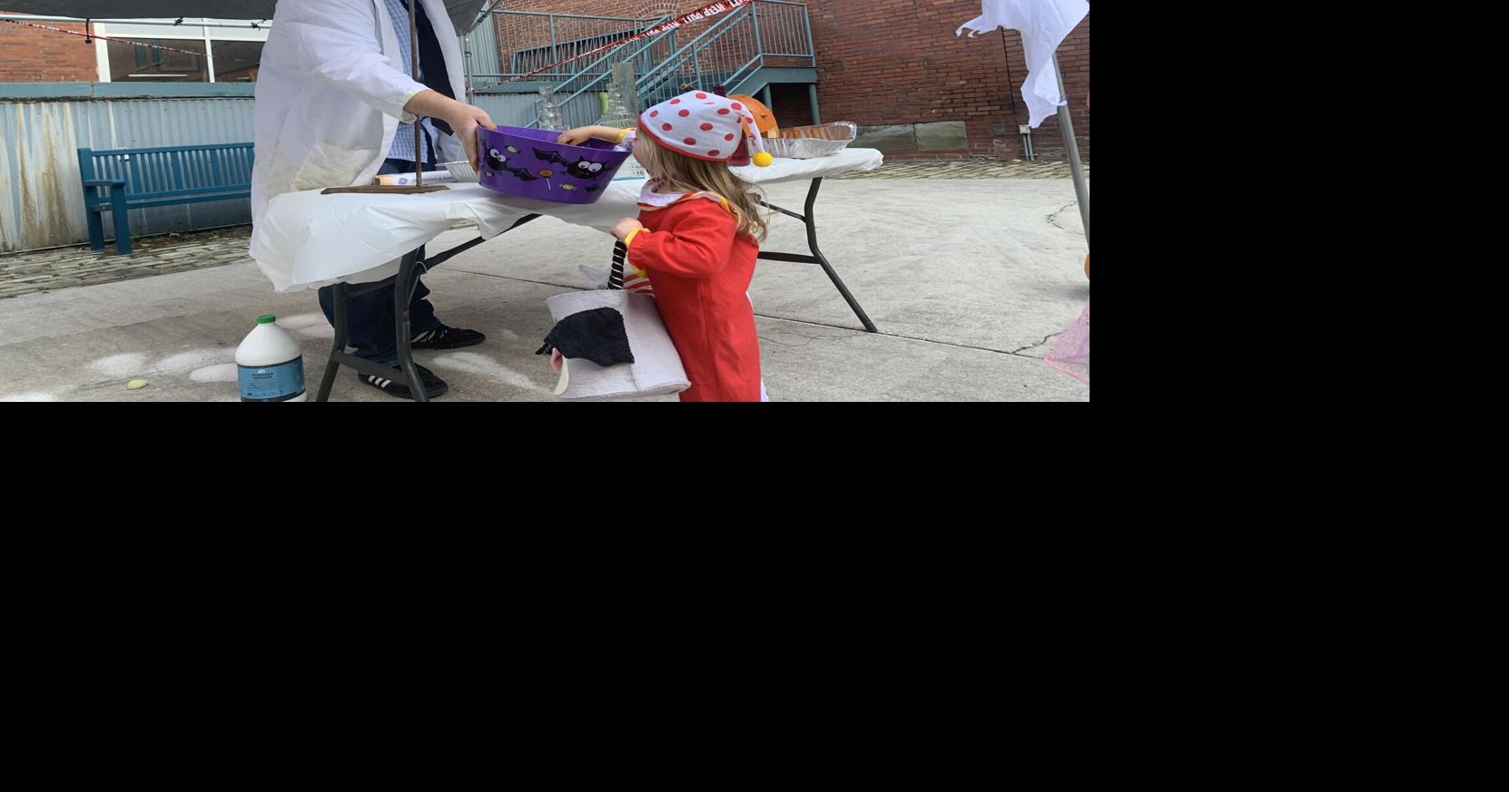 Hullabaloo brings trickortreaters to Cambria City News