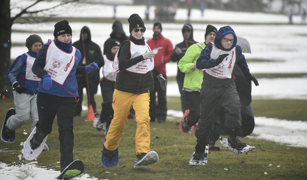 800 Meter Snow Shoe Race
