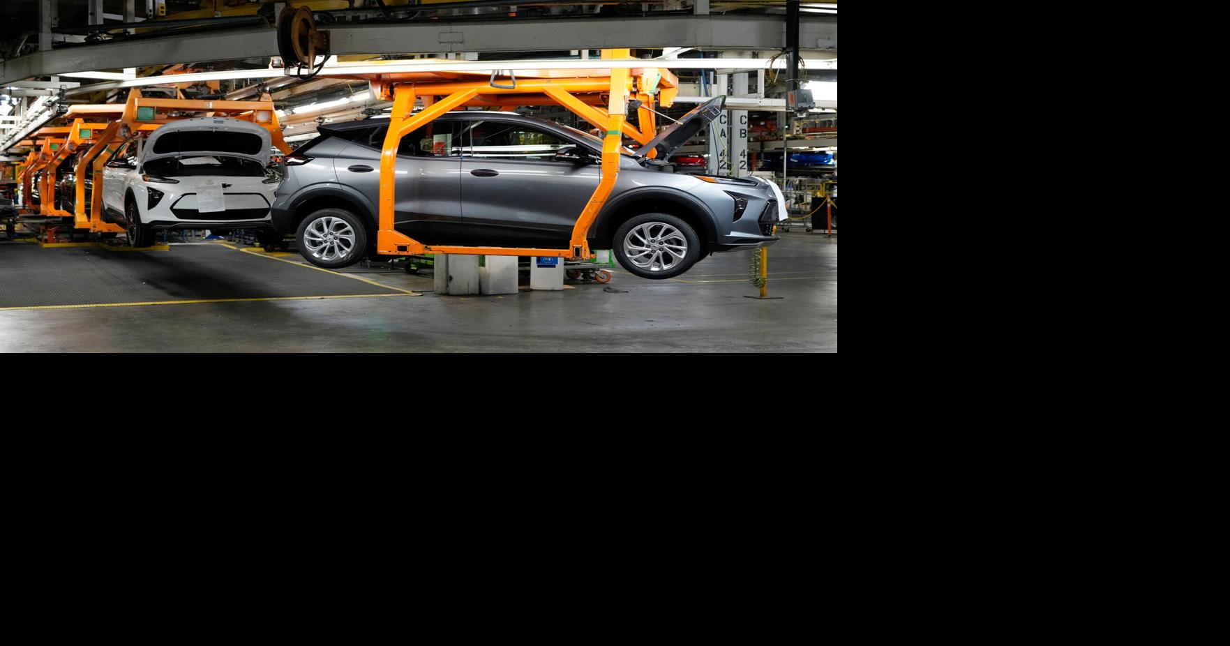 U.S. wholesale prices arrive hotter than expected, up 0.5% from December, 2.9% from a year ago