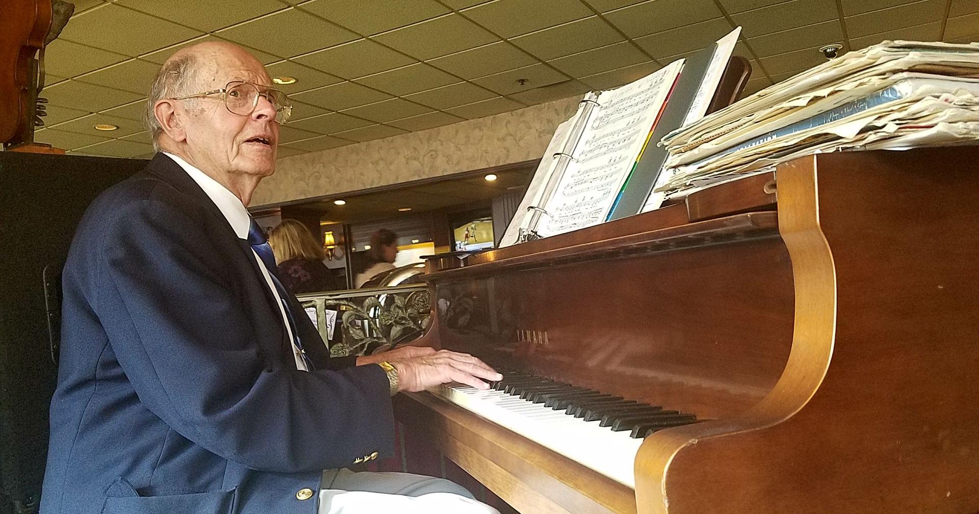 Pianist John Pencola, Johnstown's 'living American songbook,' dies at 89 - Vimarsana News