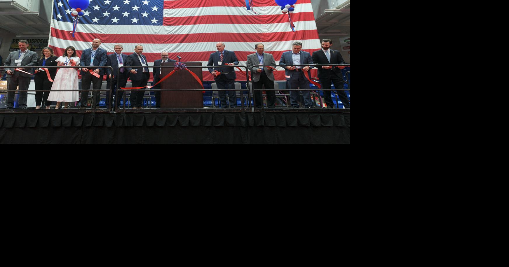 PHOTO GALLERY | 'Simple formula': Lawmakers call to rebuild manufacturing base at Showcase for Commerce