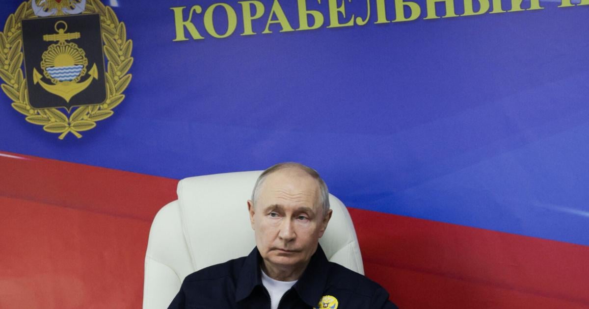 Overnight Ukrainian blitz damages Russia's Black Sea naval stronghold, Zelenskyy says