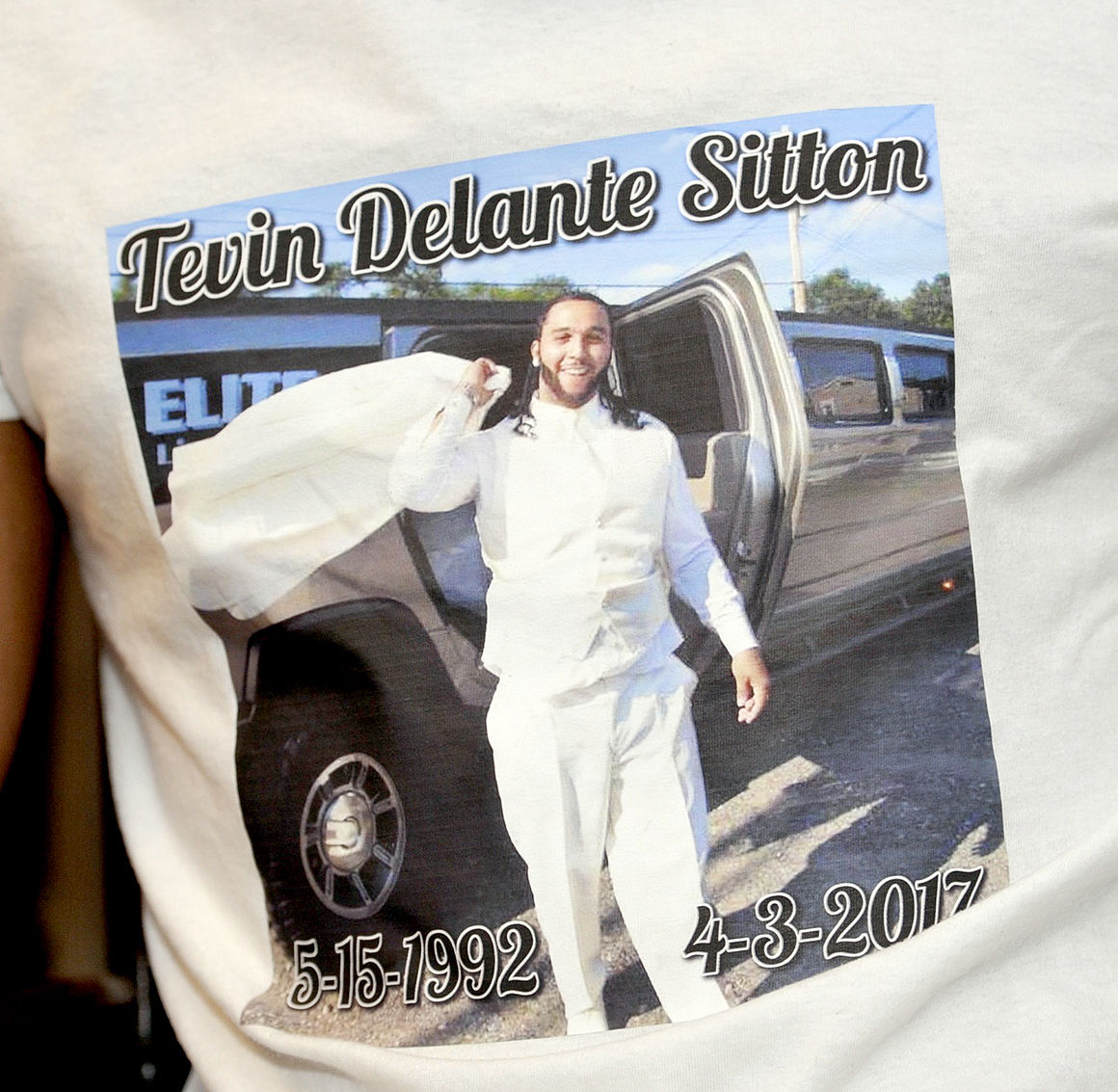 Everybody has skeletons': Sitton's family wants 'justice' for