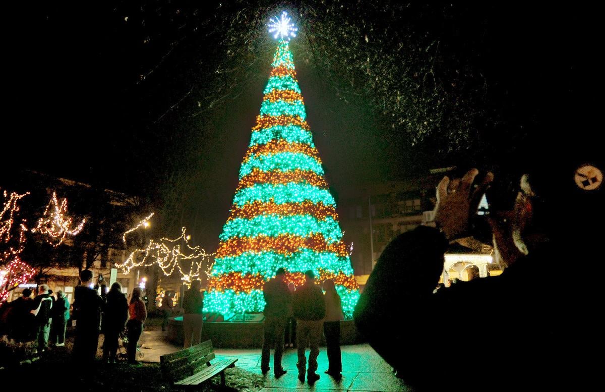 central park tree a magnet for christmas celebration central park tree a magnet for christmas celebration