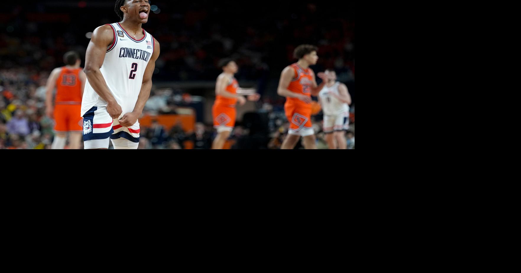 Connecticut and Hurley muscle their way to 3rd national title game in 4 seasons, beating Illinois 71-62